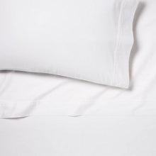Load image into Gallery viewer, Full 400 Thread Count Solid Performance Sheet Set White - Threshold