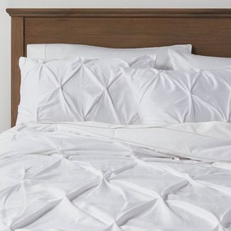 White Pinched Pleat Comforter Set Full/Queen 3pc - Threshold